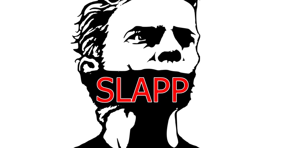 Pozwem czy aktem oskarżenia w aktywistę - Polska przoduje w SLAPPach