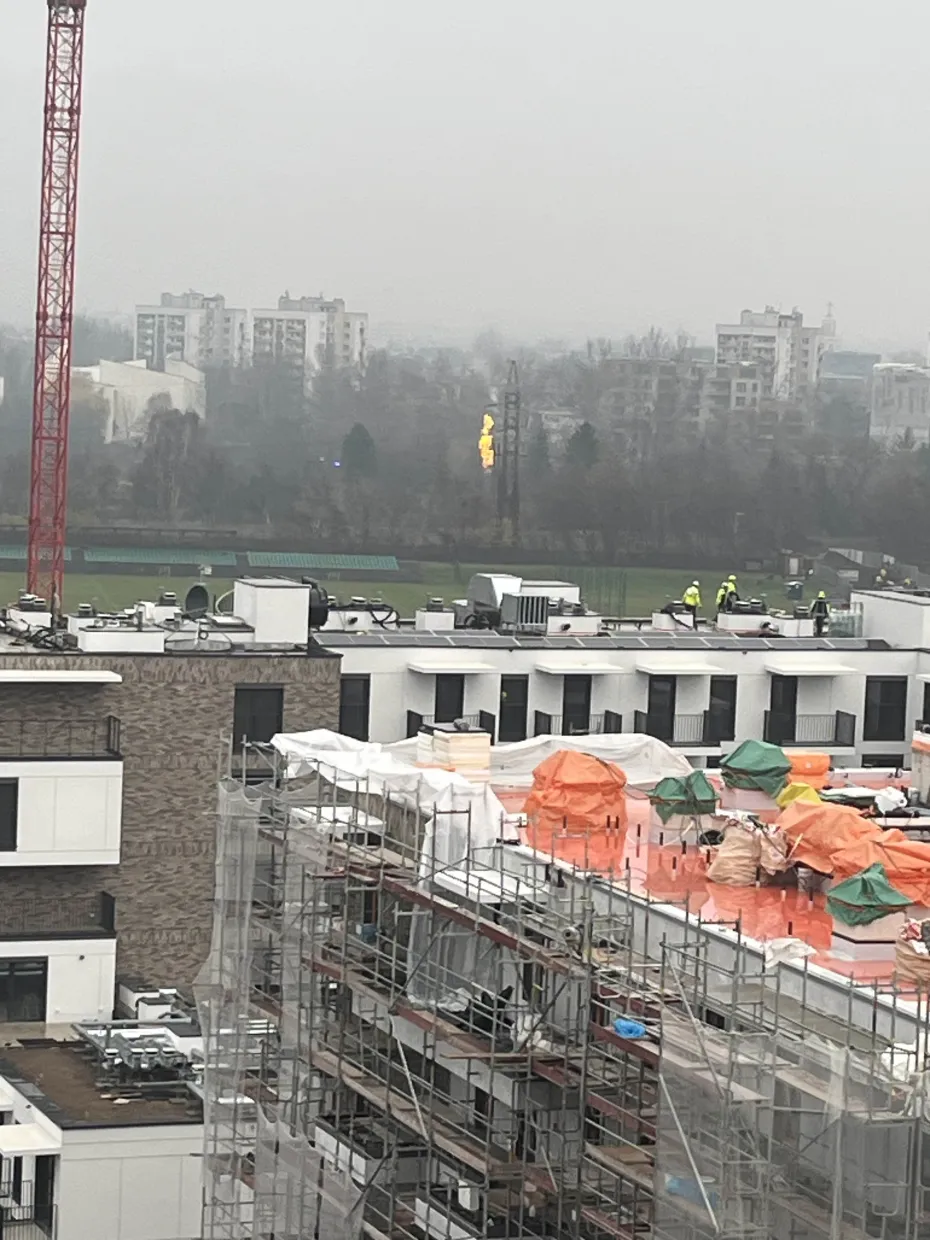 ebb696dd-c4db-405f-808e-24a4e98b52d3