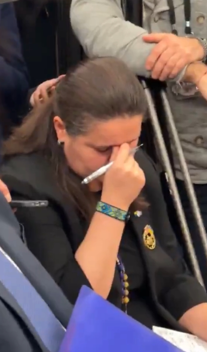 a574c0c8-7821-47f4-9359-8f8216410b45