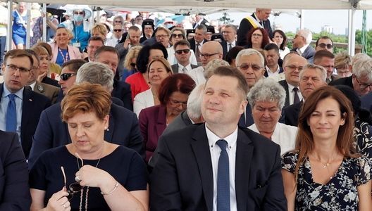 "Cnoty niewieście". Doradca Czarnka komentuje swoje słowa