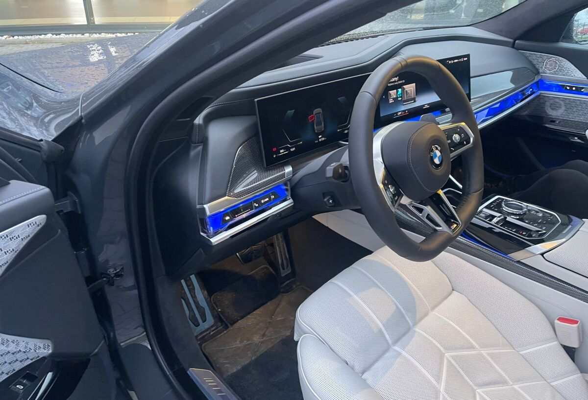 9ec34422-e096-4660-8b7f-e63593f737f6