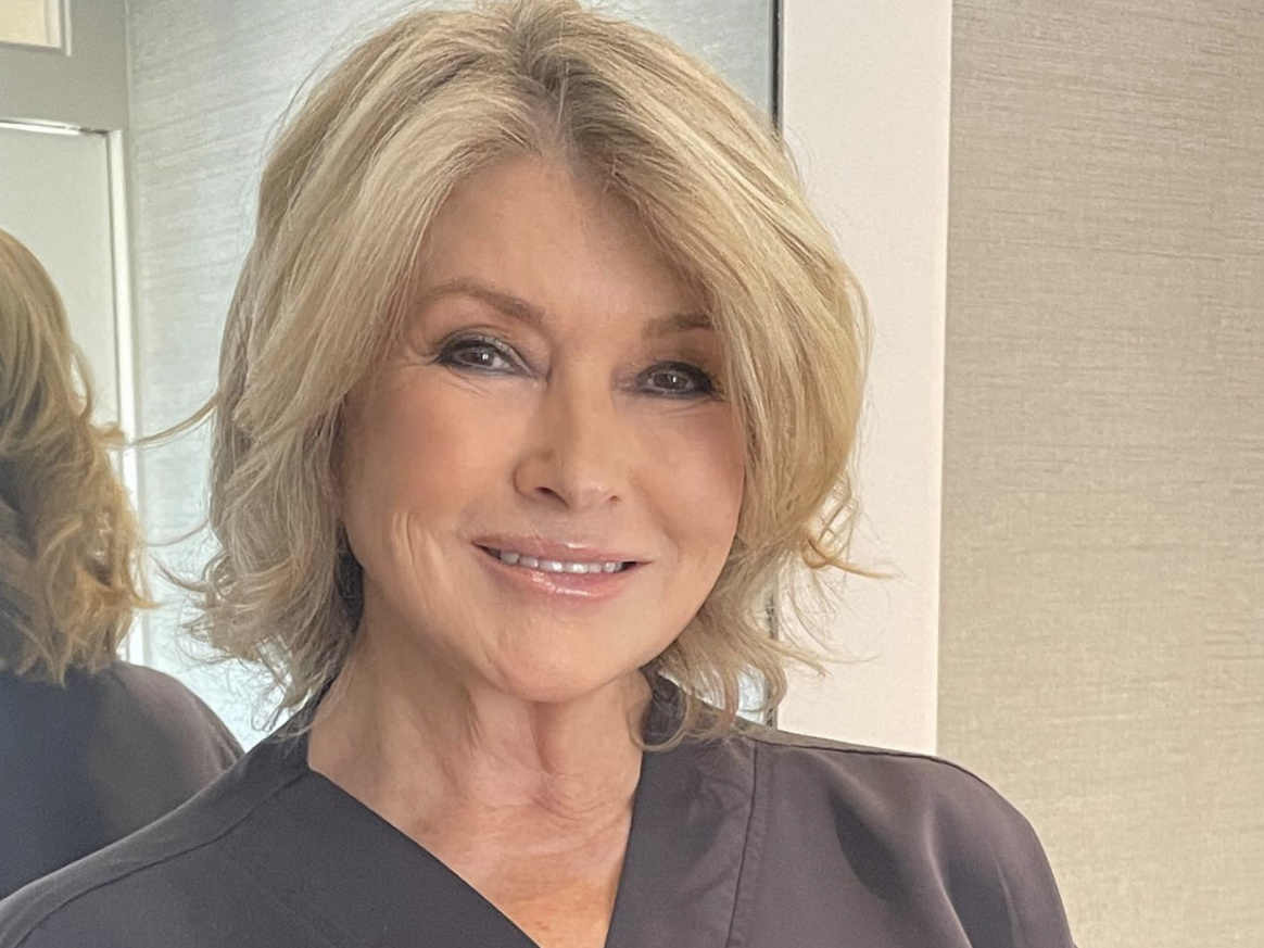 806ab8e2-1b8b-434c-b827-386e06fee8cf