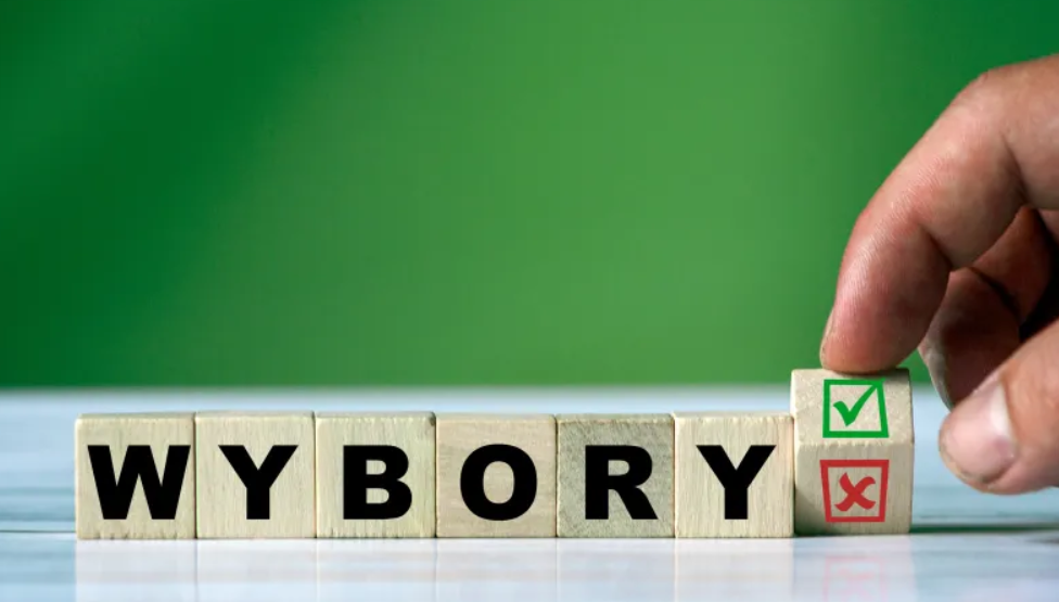 Fizyk: w podzielonym społeczeństwie sondaże sprawiają, że wynik wyborów staje się losowy