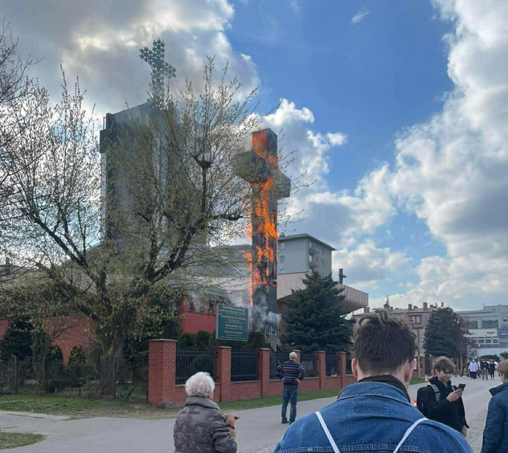 ffec8cb3-14c4-4724-a119-c572e9f70b30