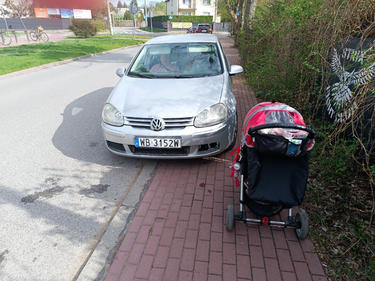 374528b1-5c31-4d7d-bd67-508a1634802e