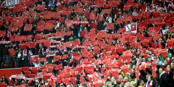 Sondaż: Niemal 40 proc. Polaków gotowych oddać mecz z Rosją walkowerem
