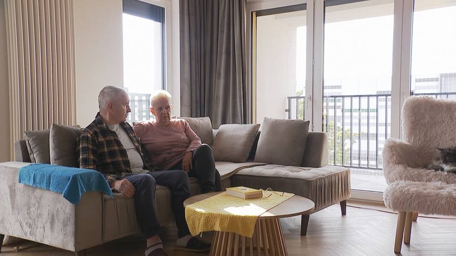 Sprzedali dom, zapłacili za mieszkanie. Trafią na bruk