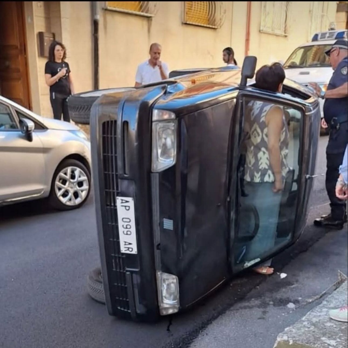 8dd3d890-7e47-4d8b-865e-c99fda93a4ef