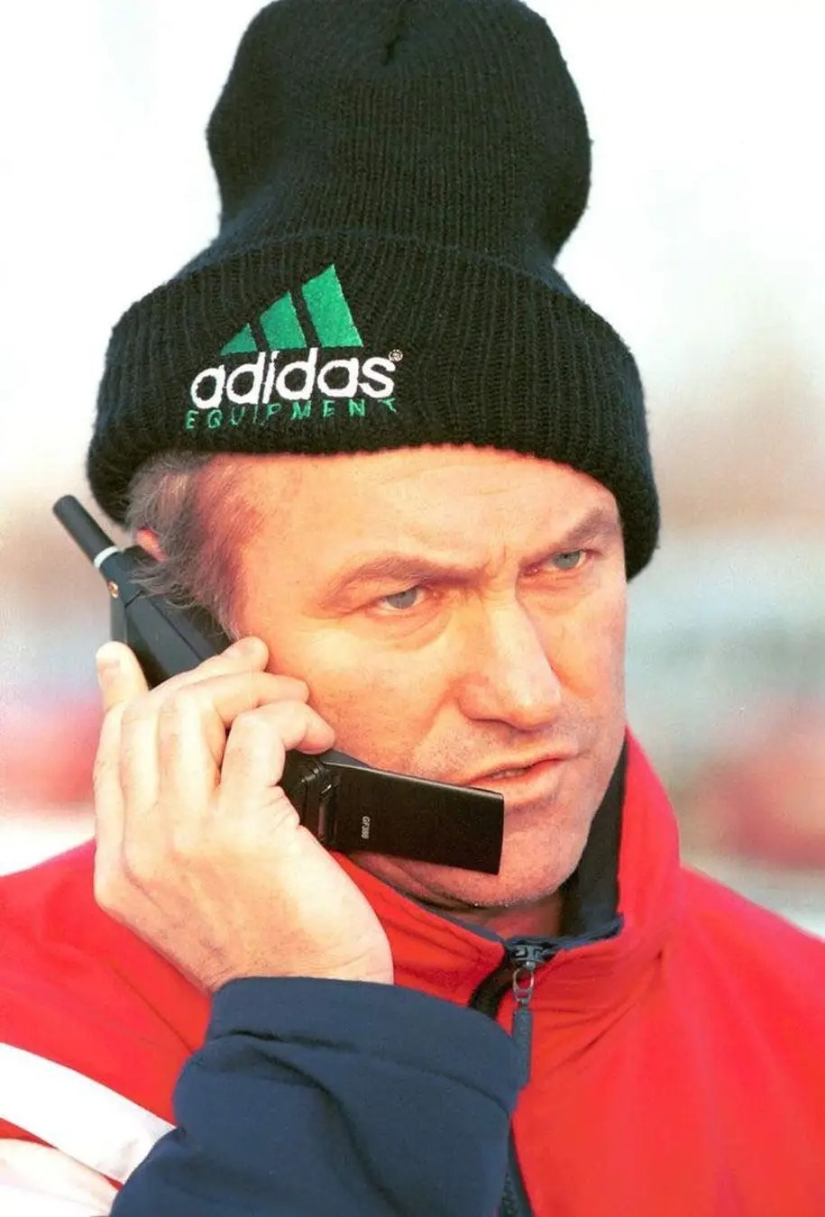 e2aea243-3f97-4a63-987a-911d72f1a33f