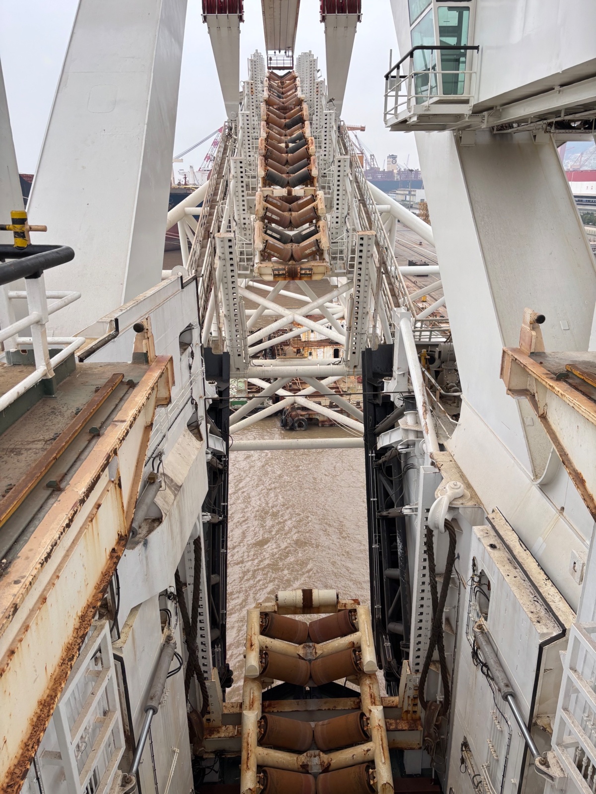 9ef68024-76a8-40e2-bc0e-0b96c0948207