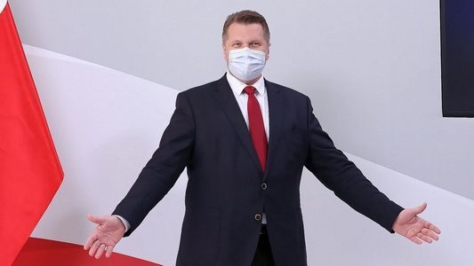 Od września nauka stacjonarna. Minister podpisał rozporządzenie