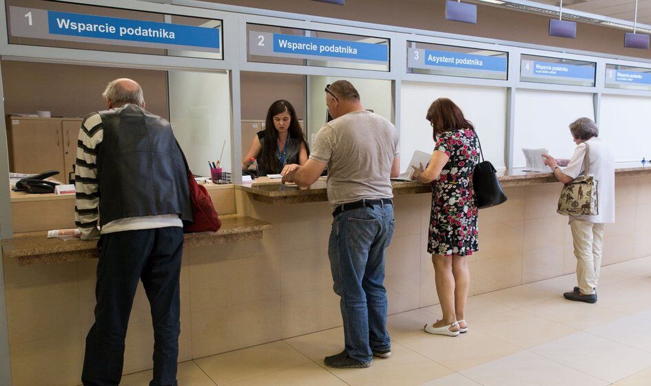 Wiele urzędów i instytucji wciąż pracuje w trybie epidemicznym