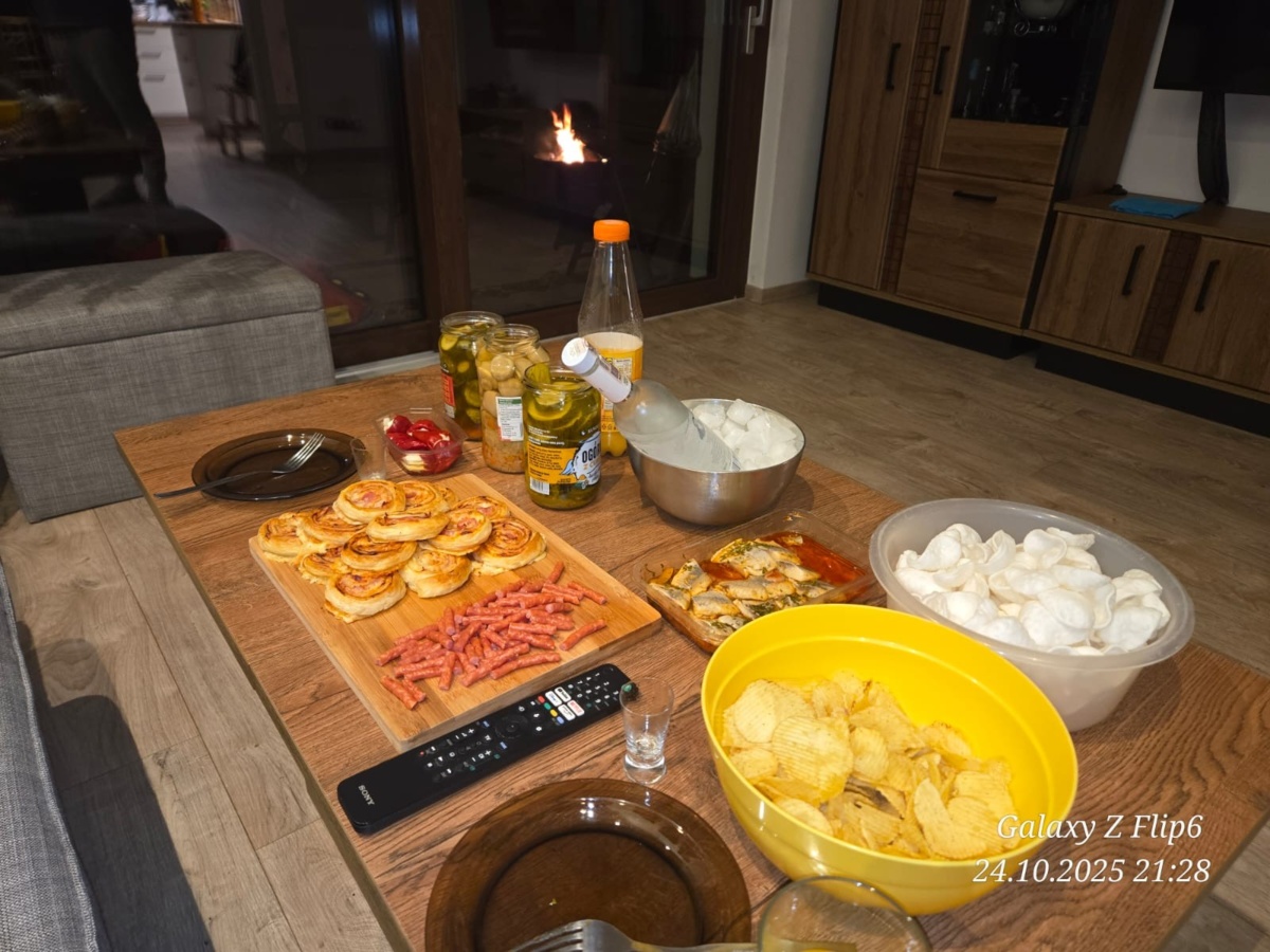 2ba37358-b17b-42b1-ace7-a309716d8f68