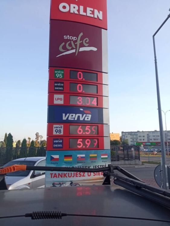 24e65a0b-eba6-4105-a89e-350603f29e0a