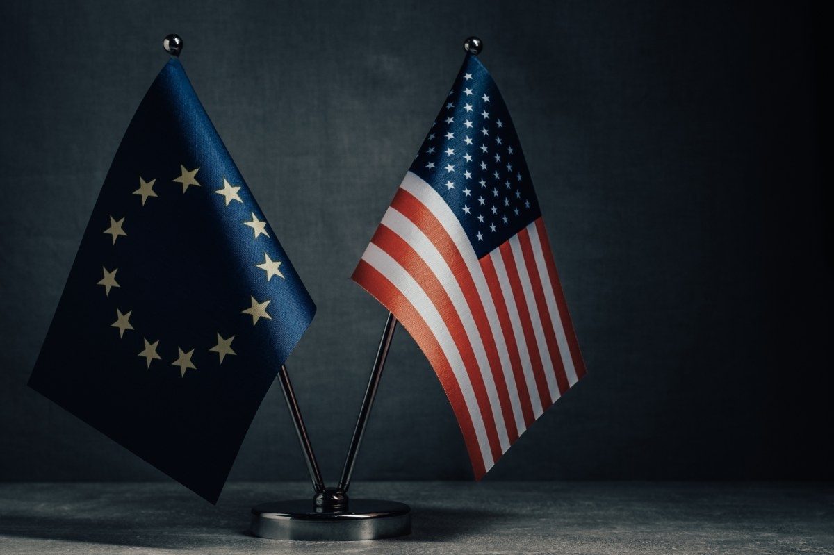 UE zwołuje nadzwyczajne spotkanie. Chodzi o groźby Trumpa