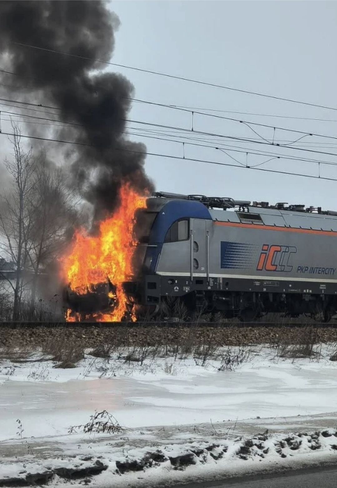 4b6c32bf-eee3-41d8-9f62-a8a725d7cfc3