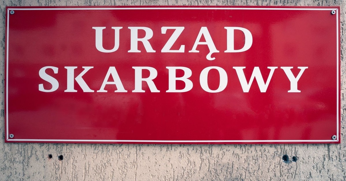 Urzędy skarbowe otwarte w weekend. MF tłumaczy Krajowy System e-Faktur