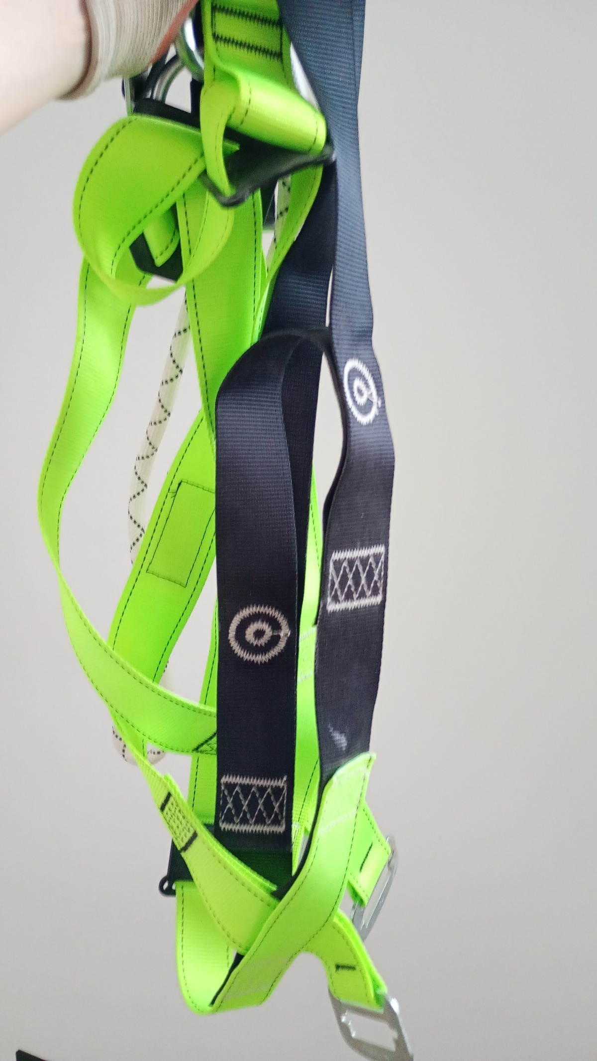 2a4220b6-67d2-48c4-884f-142618f60219