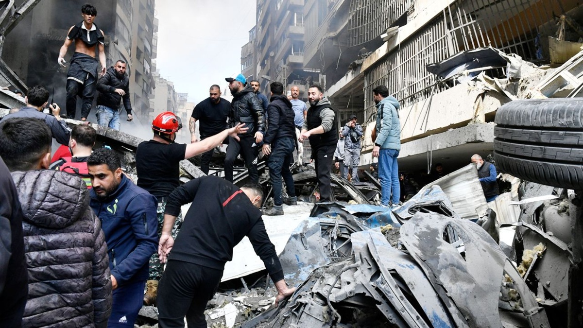 Iran grozi zerwaniem rozejmu, jeśli ataki Izraela na Liban nie ustaną. Cieśnina póki co pozostaje zamknięta