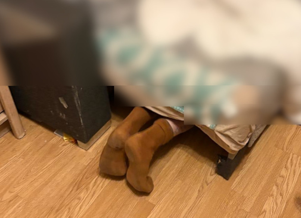 Kryjówka pod łóżkiem nie pomogła