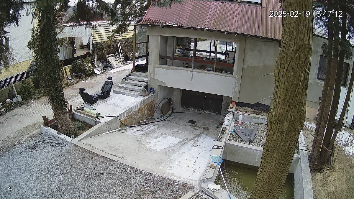 f76a70fe-8adb-4f82-9bb3-d8cc22dd3369