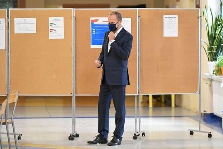 Donald Tusk na czele PO? 60 proc. Polaków: Nie