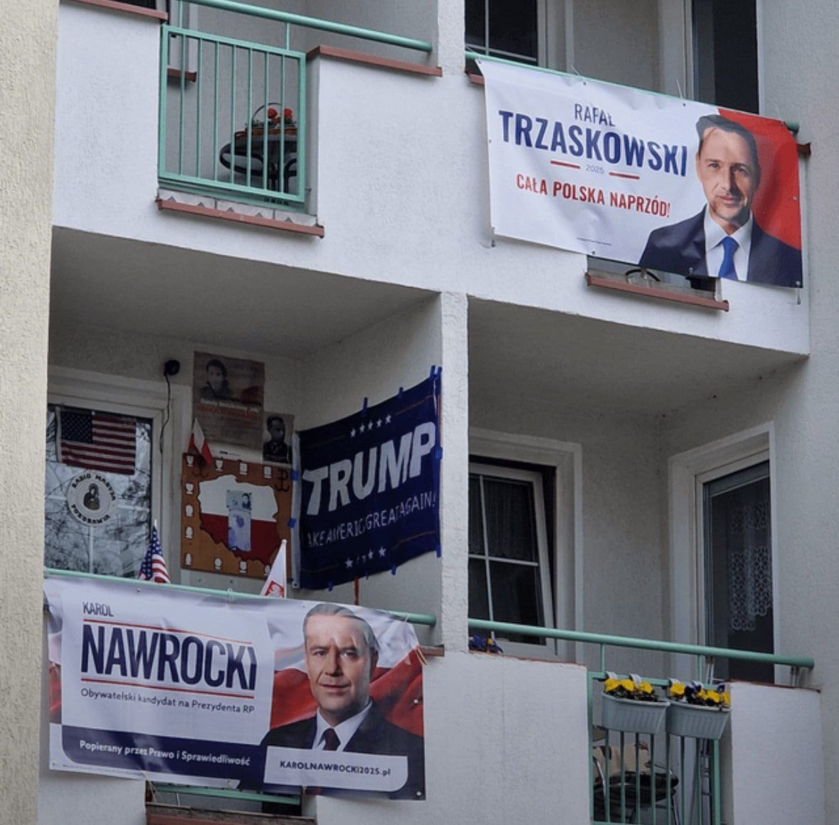 9ac51fea-c52c-4b2a-a0af-28580eb4c33f