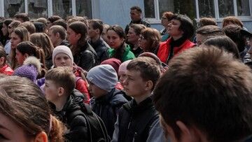 Wojna w Ukrainie. Media: Rosjanie przesiedlają Ukraińców. Trafiają m.in. na Syberię