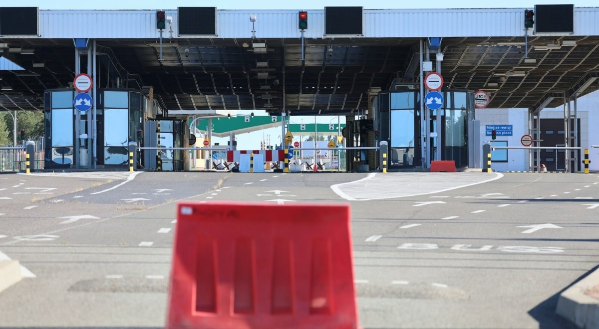 Polska otwiera przejścia graniczne z Białorusią. Wiceszef MSWiA potwierdza