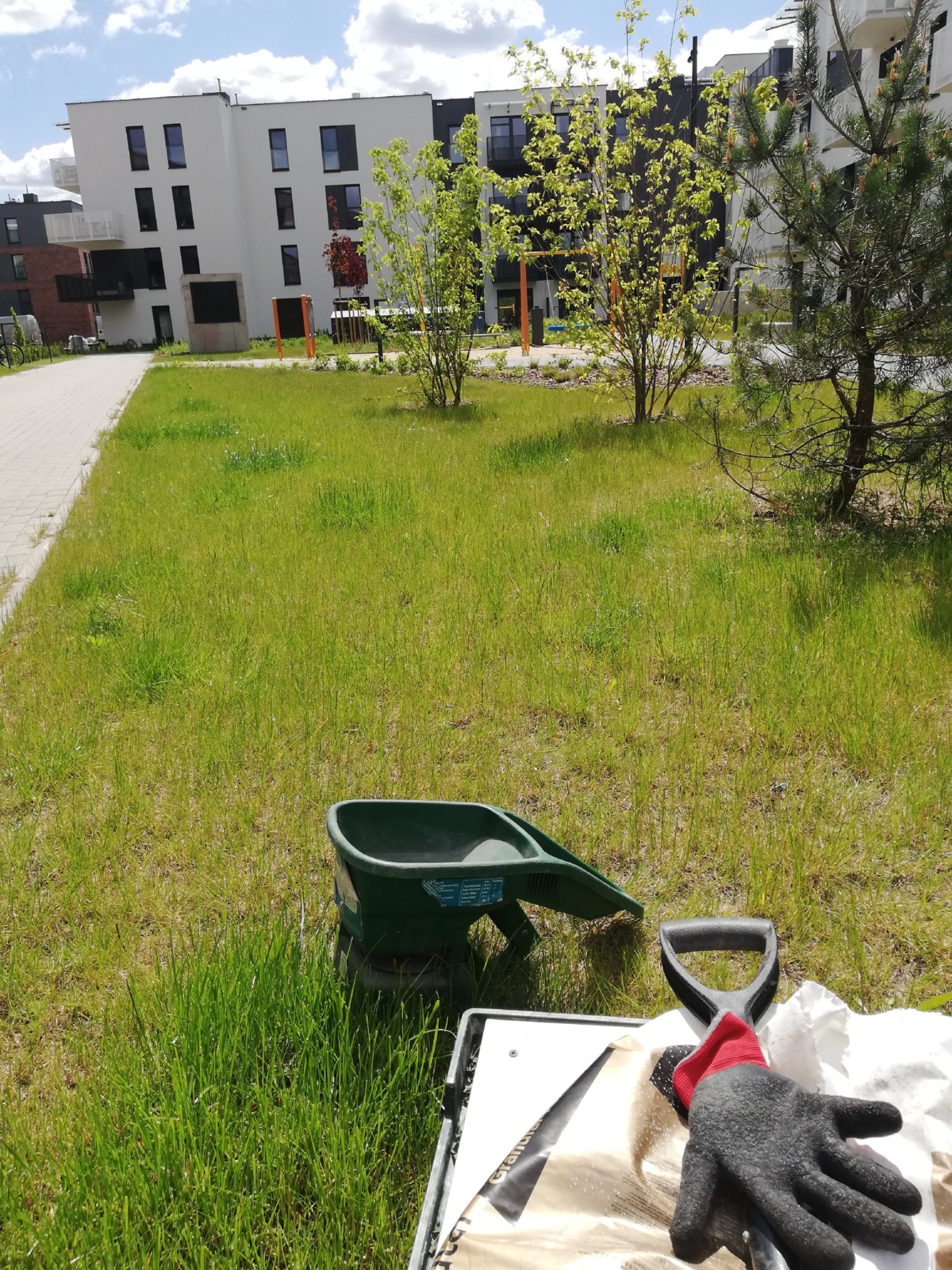 7a09a94b-8174-4b9c-b35e-a6eae8d41359