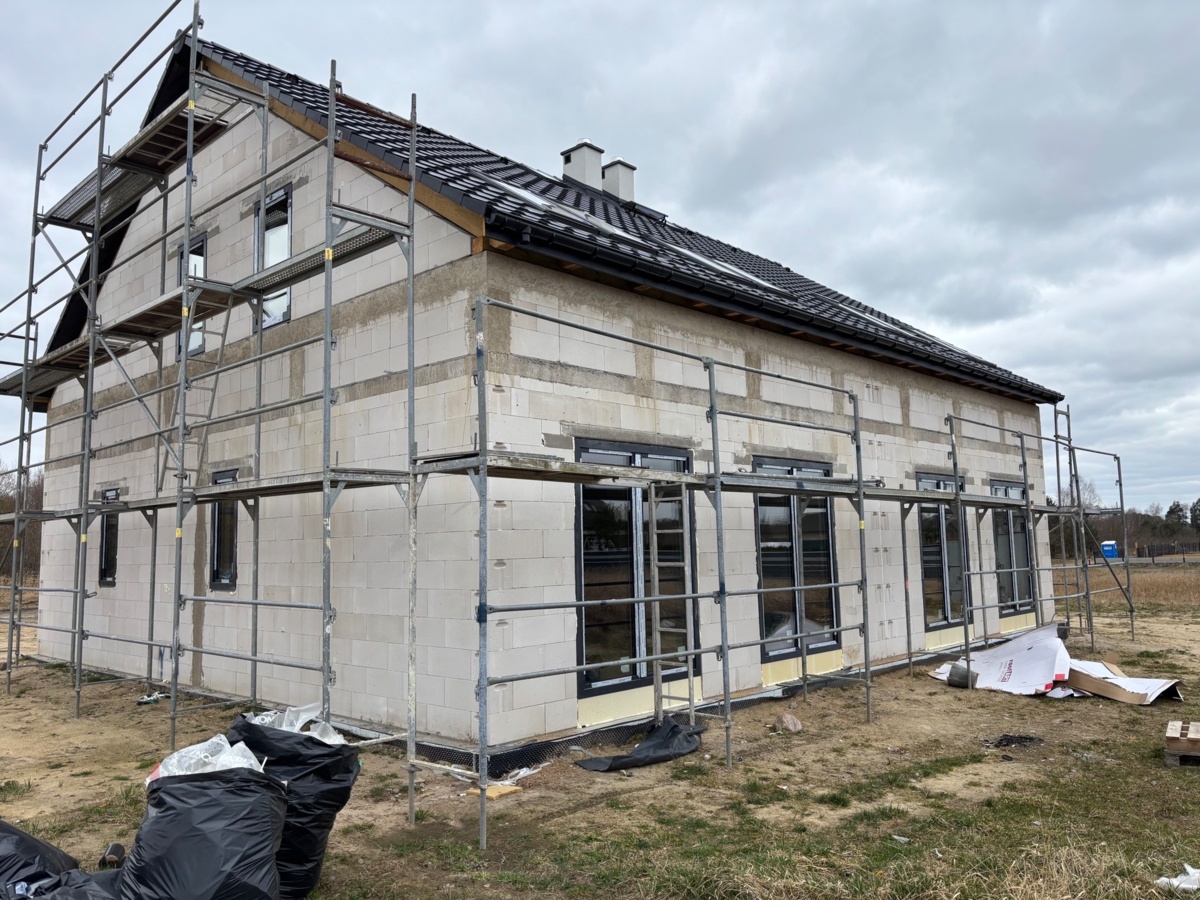 a0c70de3-2d30-496f-9c9b-ccf4a3743b55