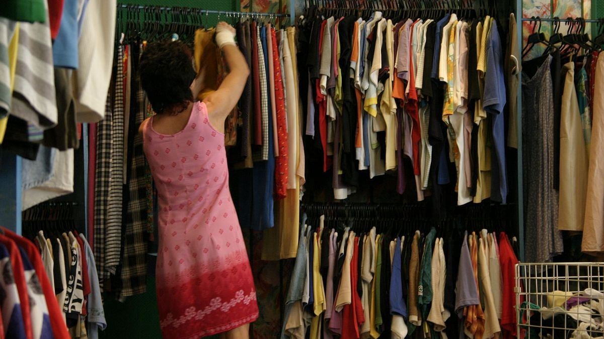 Handlarze kontra historyk sztuki w lumpeksie. "Oni zawsze wiedzą, gdzie znajdują się łupy"