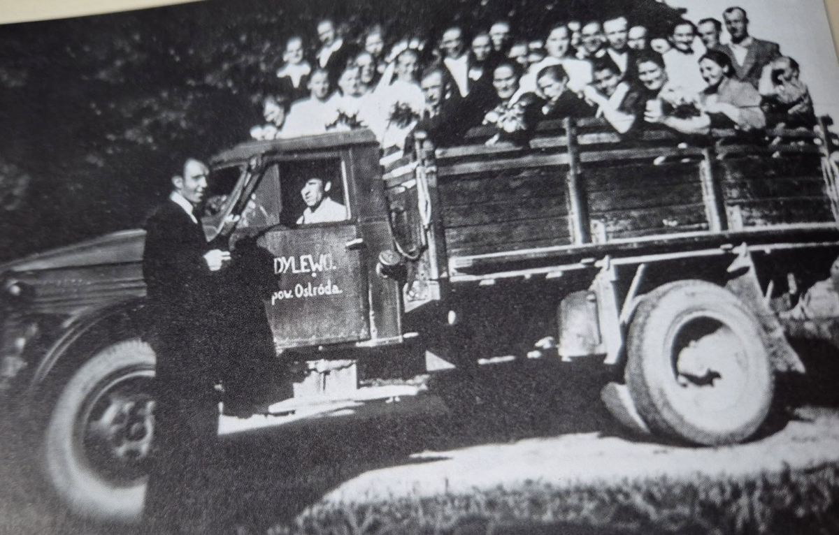 4ca6fadd-1fb1-405b-b2e8-716d96ee7298