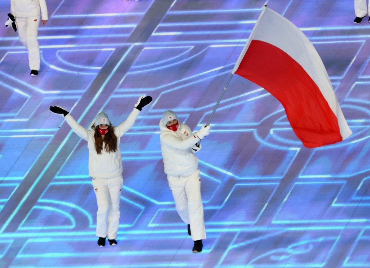 Kadra na zimowe igrzyska zatwierdzona. Kamil Stoch i Natalia Czerwonka chorążymi reprezentacji Polski.