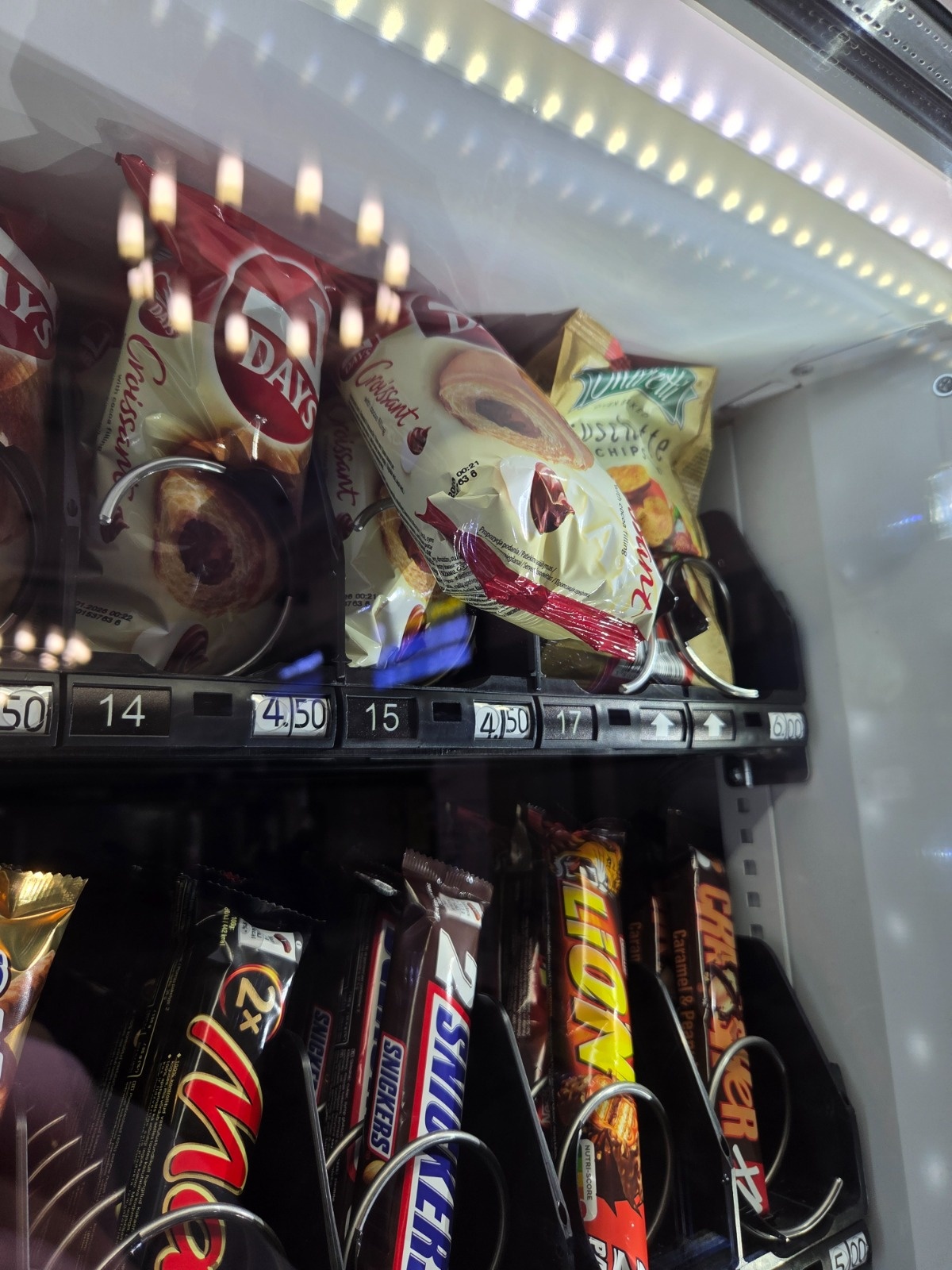 43c13b17-9d30-4b43-819e-5f0685328d49