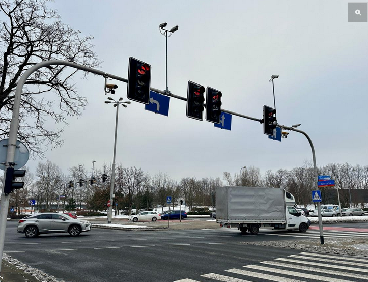 Wrocław: Żółte kamery - postrach kierowców nie działają. Deweloper odciął prąd!