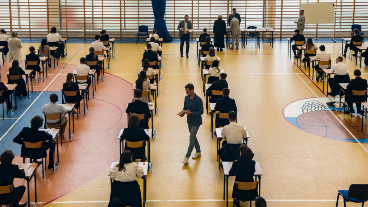 Ile trzeba zapłacić, by dobrze zdać maturę? Ujawniono kwoty