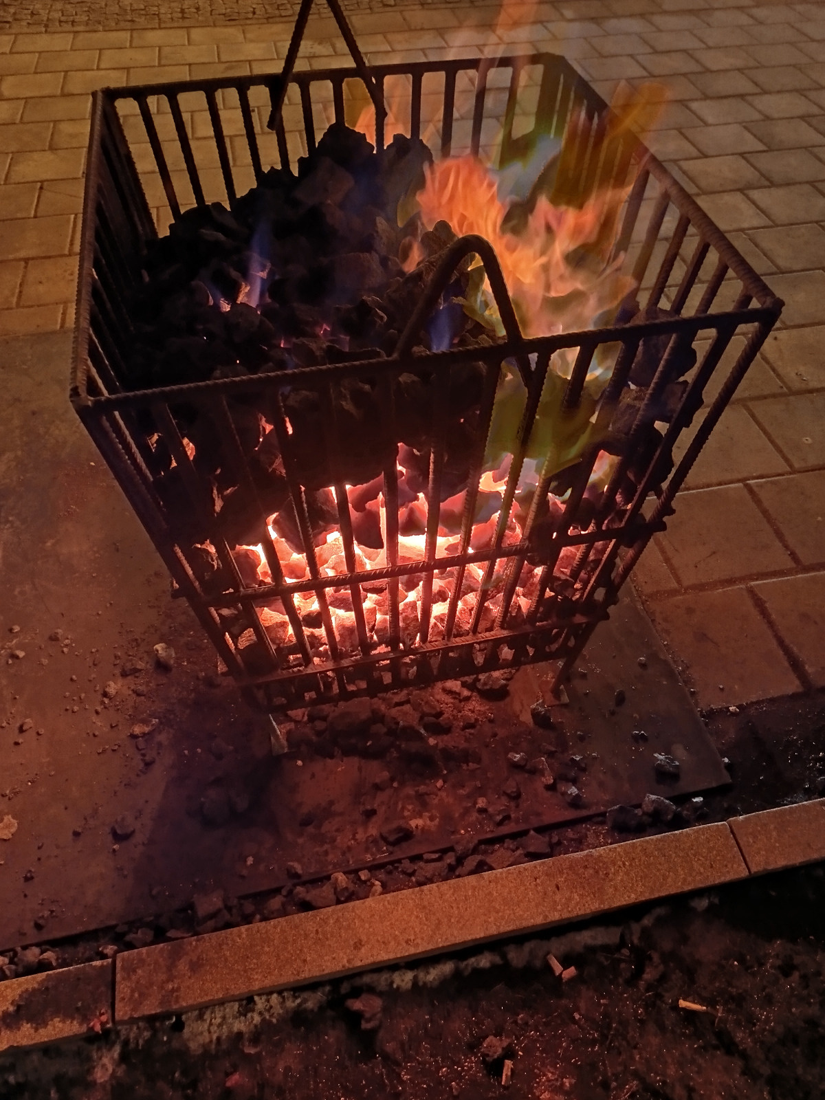 568ae4c9-8ed2-40d4-9b75-afd514b1a975