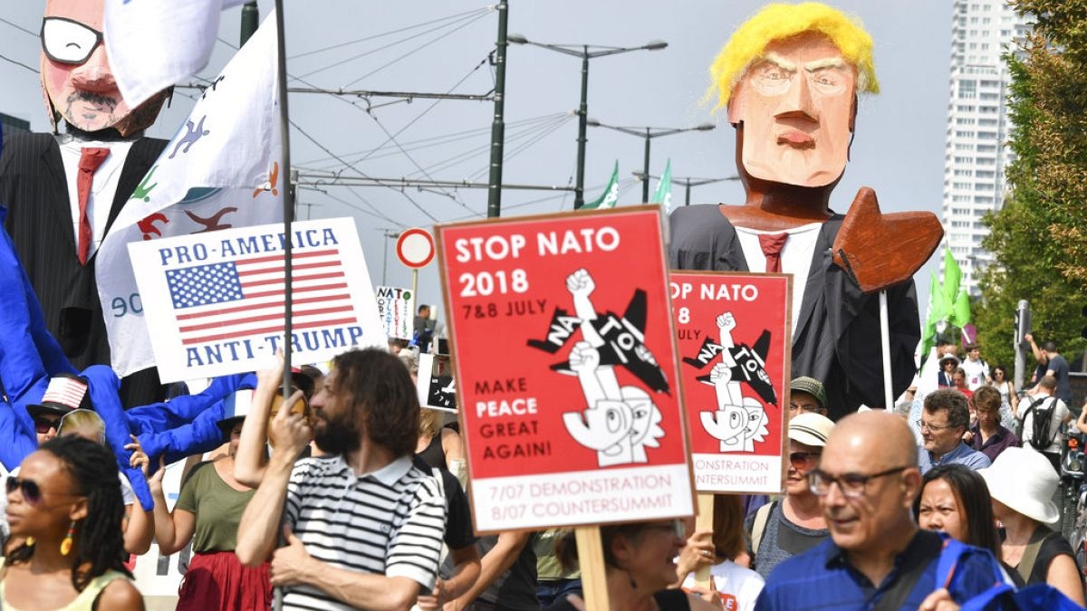 Protest w Brukseli przeciwko polityce Trumpa