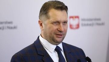 Czarnek: dopóki to możliwe, a póki co nie jest przewidywana zmiana, nauka będzie stacjonarna