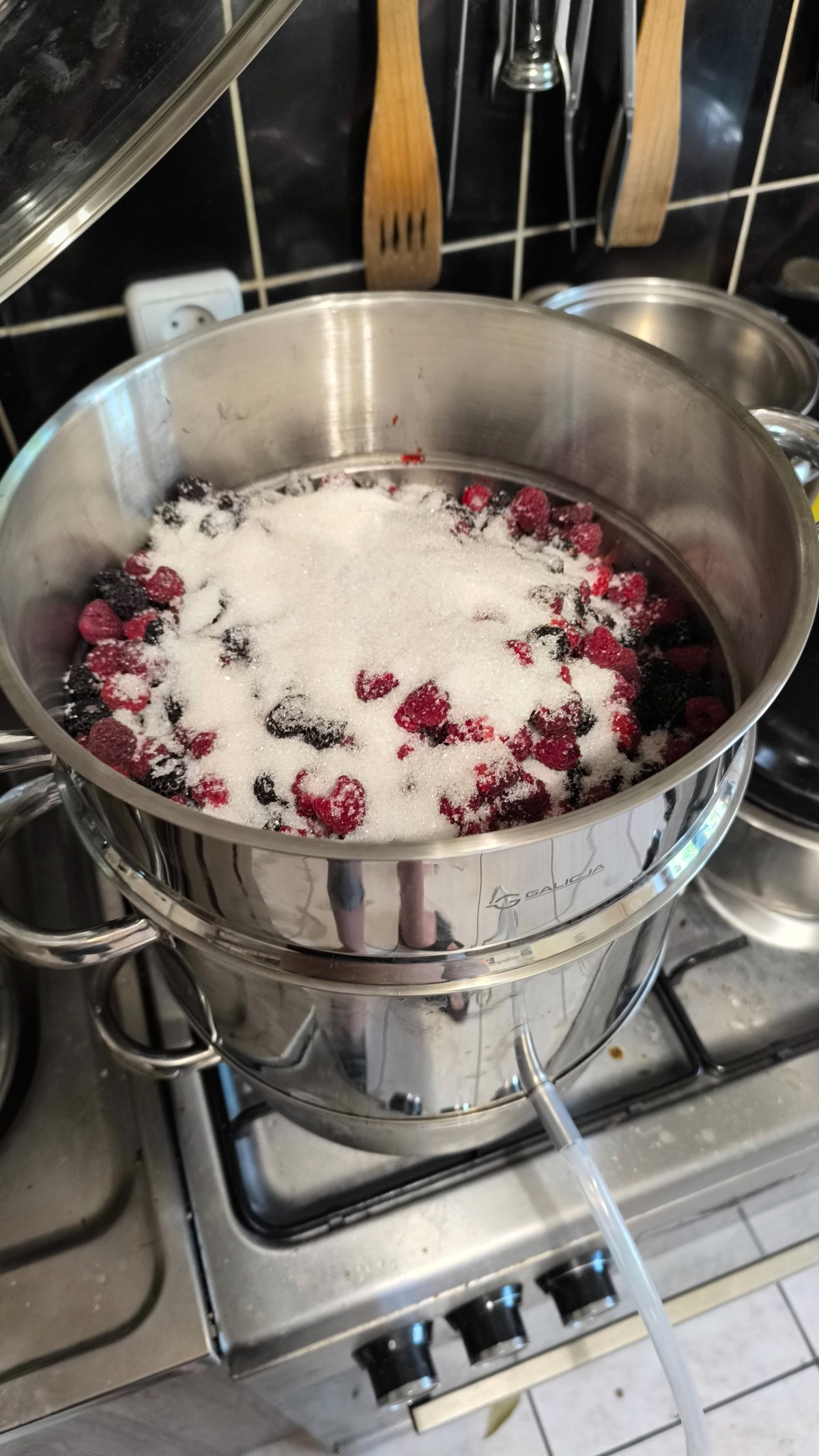 f00efa06-2bb1-4f4e-a3b5-a2d64baf9d00