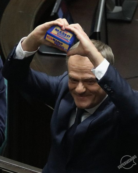 b781007d-e928-4f96-adbb-6f7d82175cda