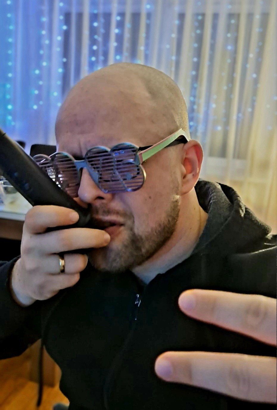 7b69180a-cd26-4bba-a2a3-881d6f11e9d9