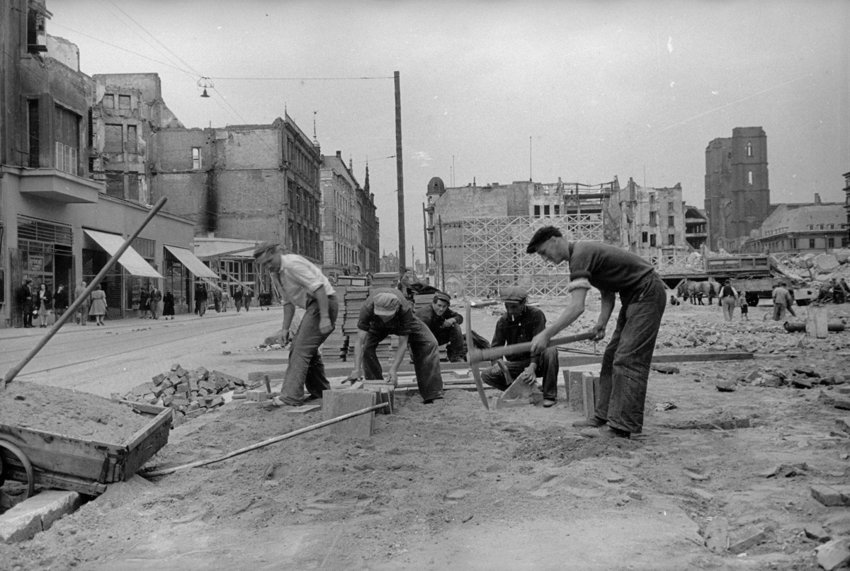 Jak Breslau stał się Wrocławiem – historia miasta zniszczonego i odrodzonego