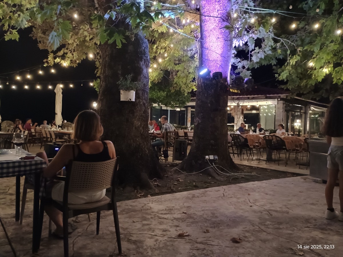 d8a2580a-b5d6-493c-bc73-d51840b58b61