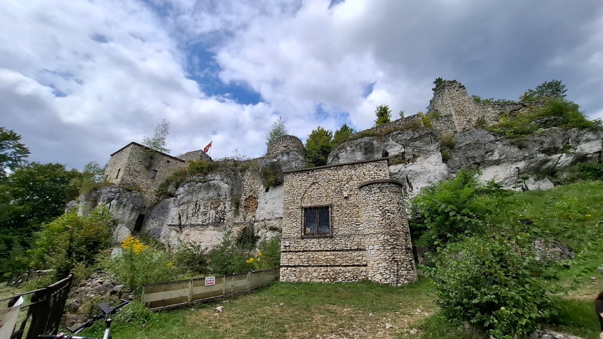 b43afdaa-8817-42d4-ba98-60fa7c6261fd