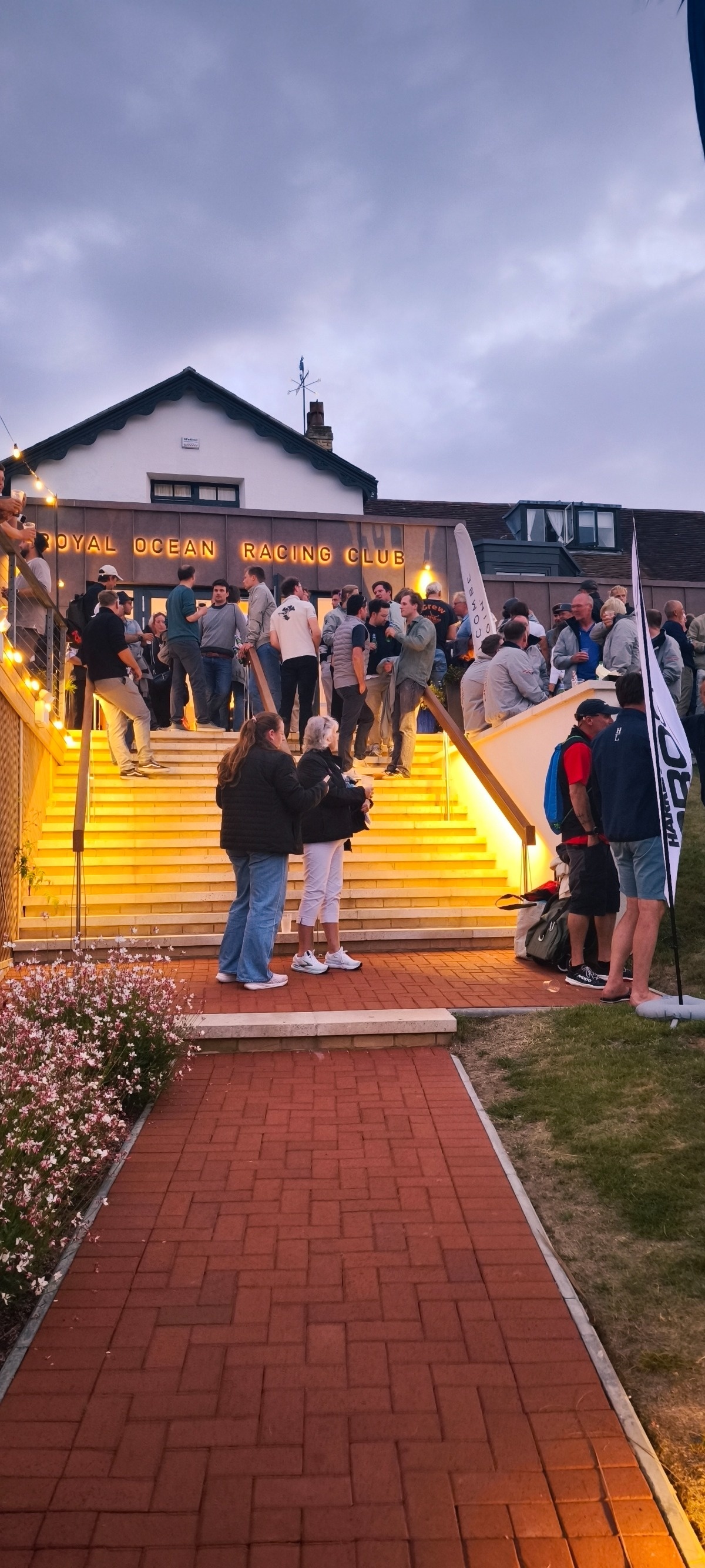 b96c3b2f-3b60-4a42-a25f-01834f7f9b32