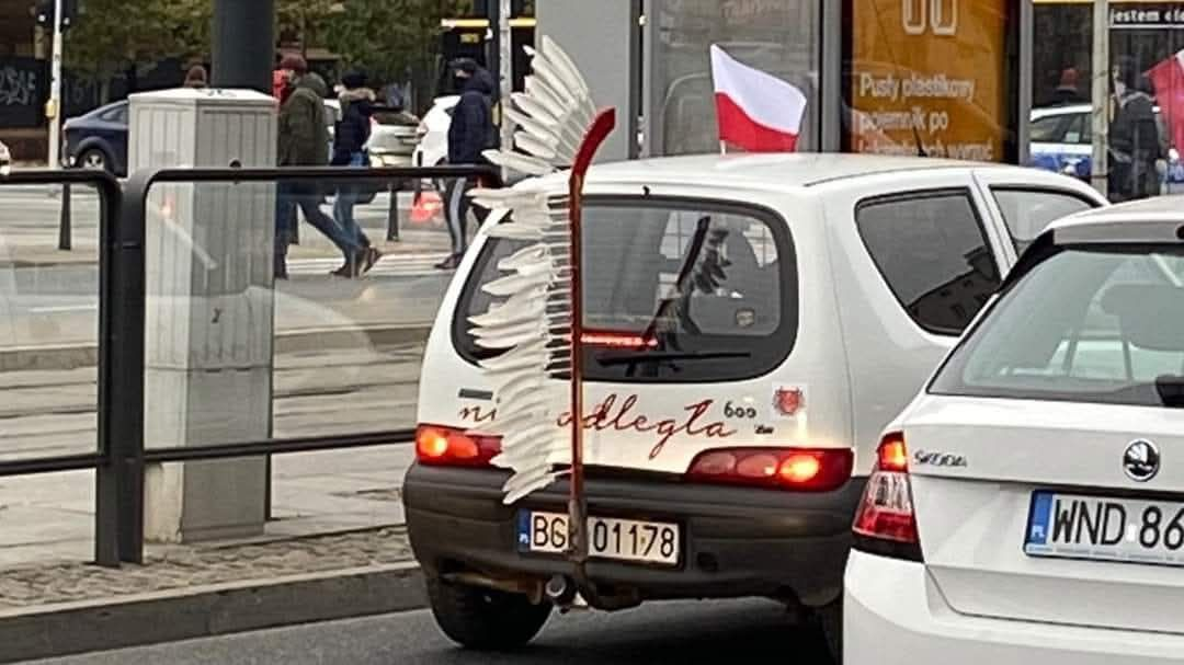 988298fd-f255-43fa-8be8-623358a796fd