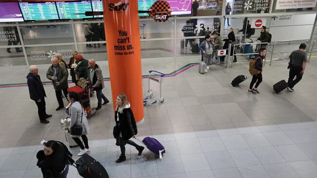 Powrót do Polski z wakacji. Zasady wjazdu do kraju. Dla kogo kwarantanna? Kto musi mieć test?