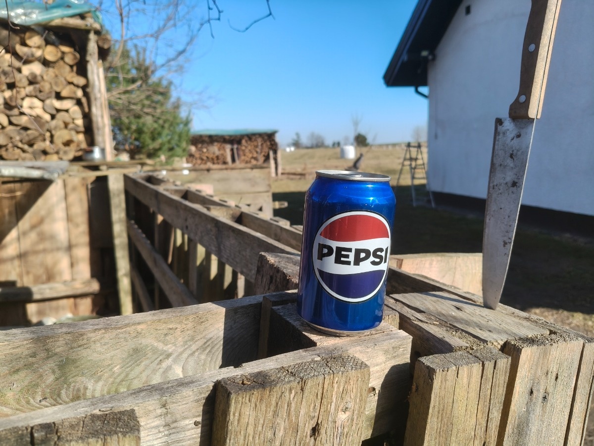 ef28c863-4c39-4bef-8a2e-6d8002c12420